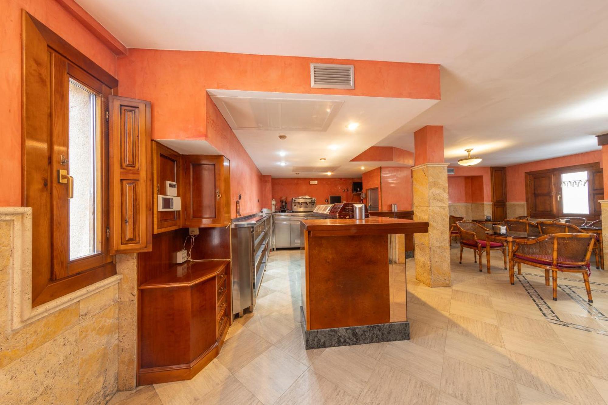 Hostal Sin Recep24H Puerta De La Villa - Pet Friendly & Restaurante Almazan Exterior photo